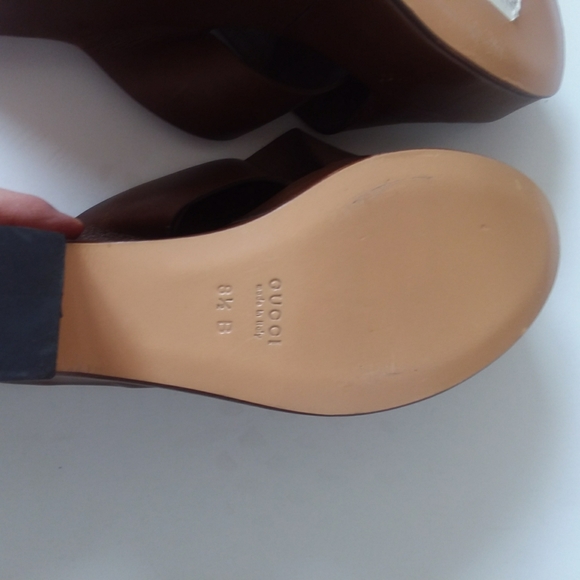 Authentic Gucci Shoes Excellent Used Condition - Picture 4 of 8